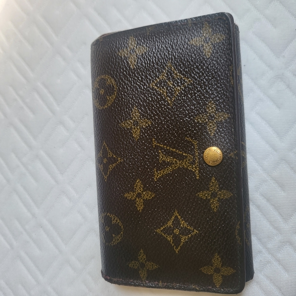 LOUIS VUITTON Monogram Porte Monnaie Billets Tresor Wallet